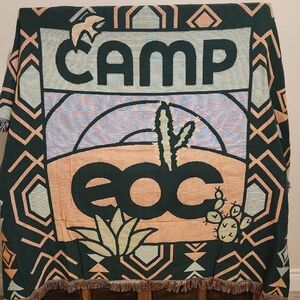 Geometric CAMP EDC Blanket